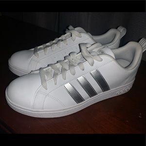 Adidas Women’s Shoes Adidas Superstar sz 8 silver